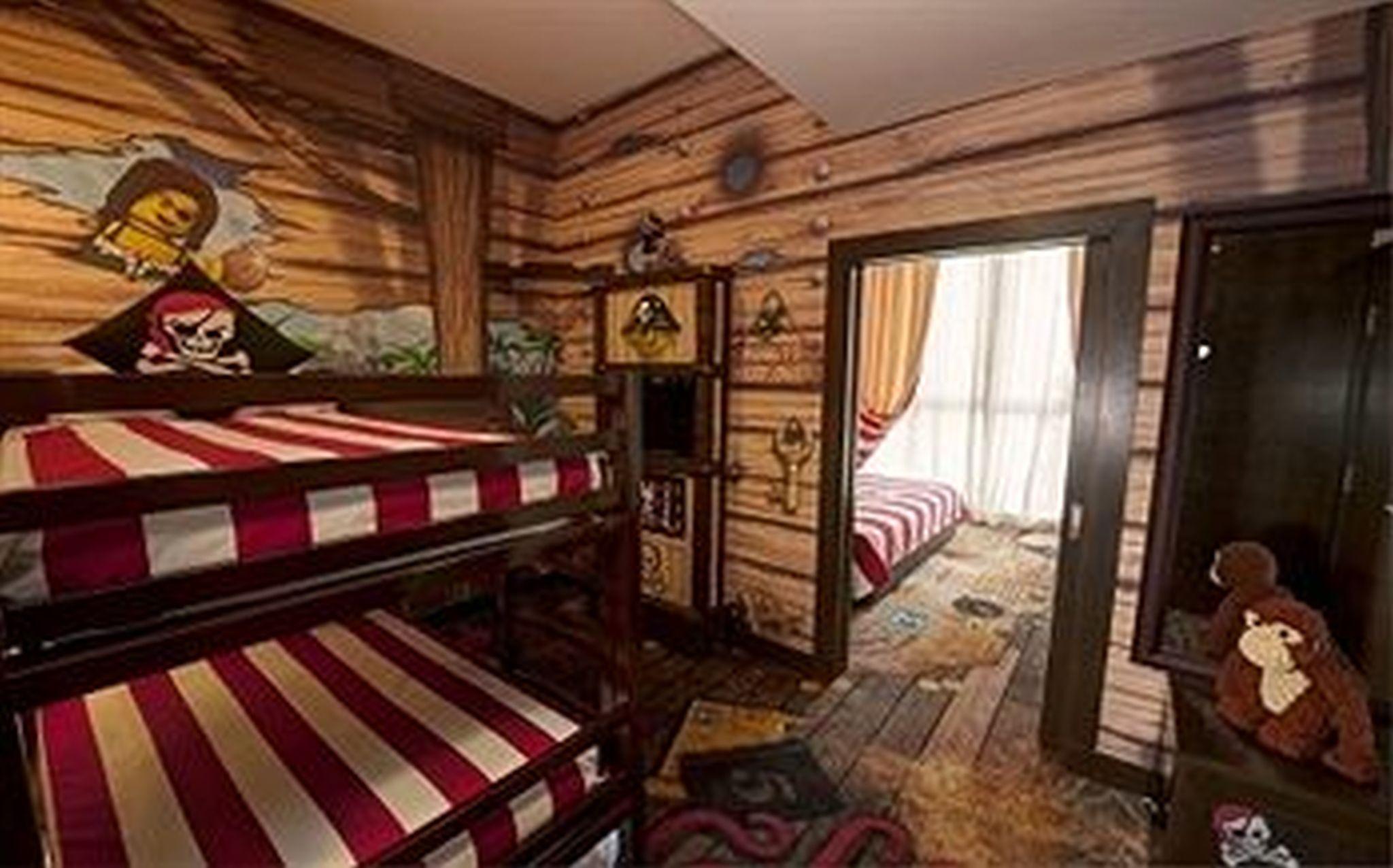 Legoland Malaysia Hotel Нусаджая Екстериор снимка A room in the Pirate Hotel