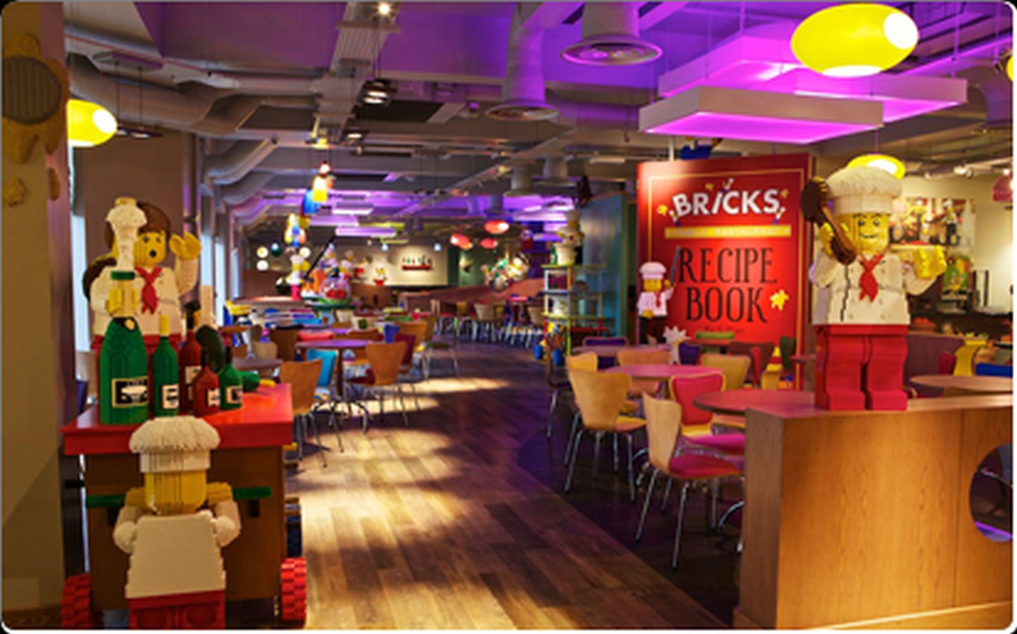 Legoland Malaysia Hotel Нусаджая Екстериор снимка The interior of a typical Legoland Cafe