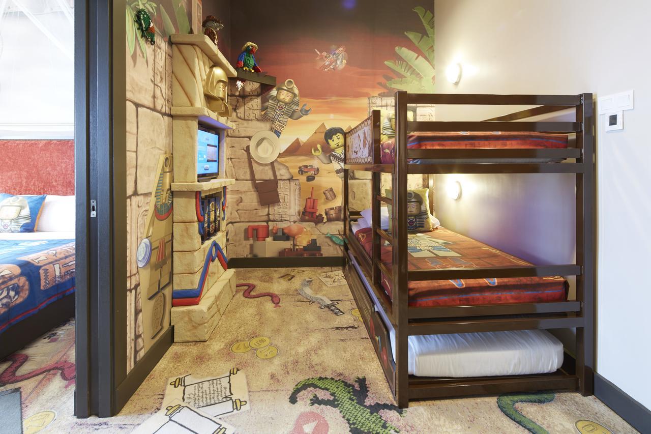 Legoland Malaysia Hotel Нусаджая Екстериор снимка A bunk bed in a hotel room