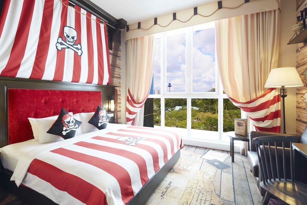 Legoland Malaysia Hotel Нусаджая Екстериор снимка Pirate themed room